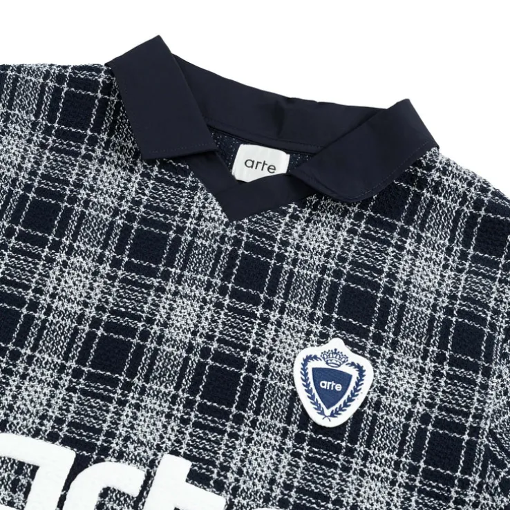 Arte Antwerp Square Collar T-Shirt