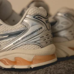 Asics GEL-Kayano 14