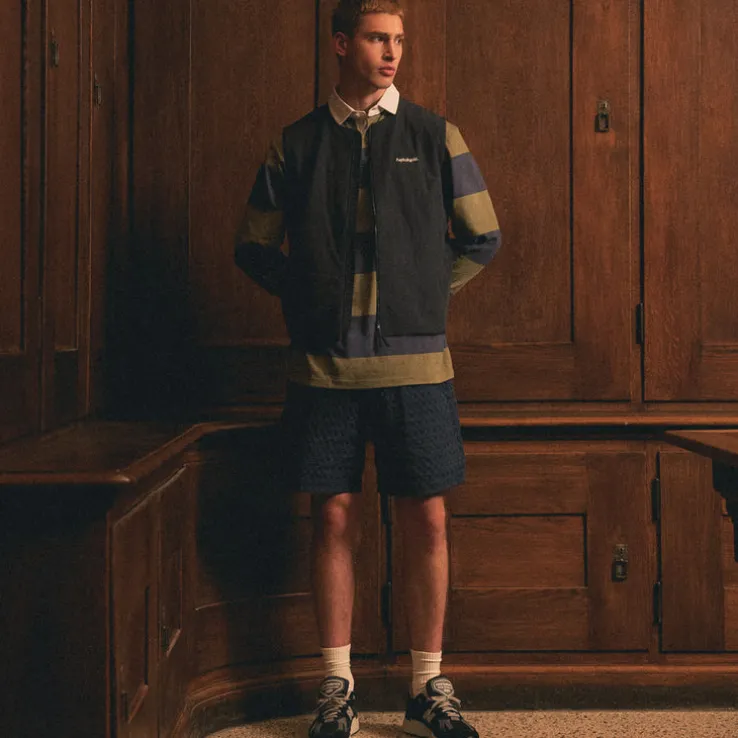 Asphaltgold *Never Enough.* Vest