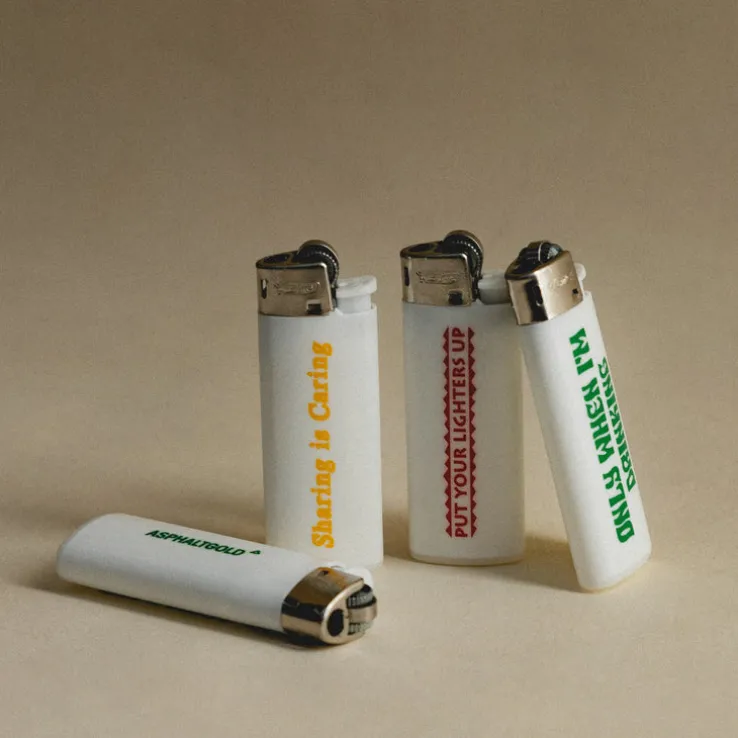 Asphaltgold Sharing is Caring Lighter