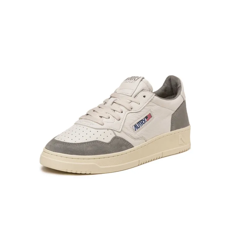 Autry Medalist *Goat / Suede*