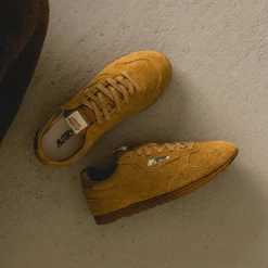 Autry Windspin W *Perforated / Suede*