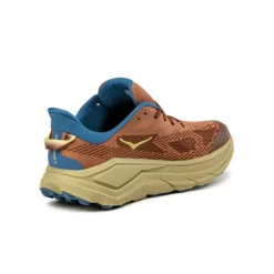 HOKA Challenger 8