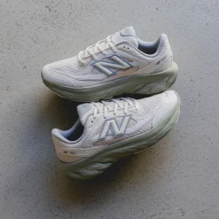 New Balance FF800