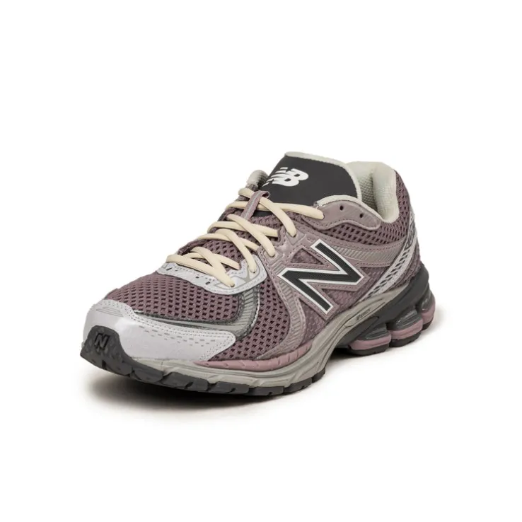 New Balance ML860BW2