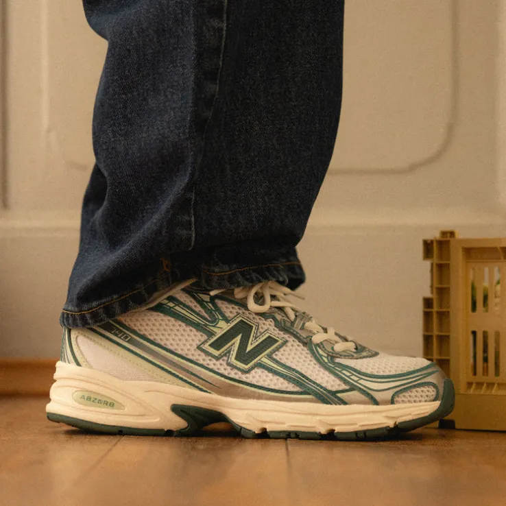 New Balance U740GR2
