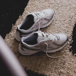 New Balance U740PK2