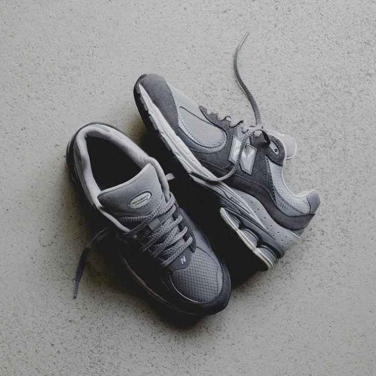 New Balance U2002RTF