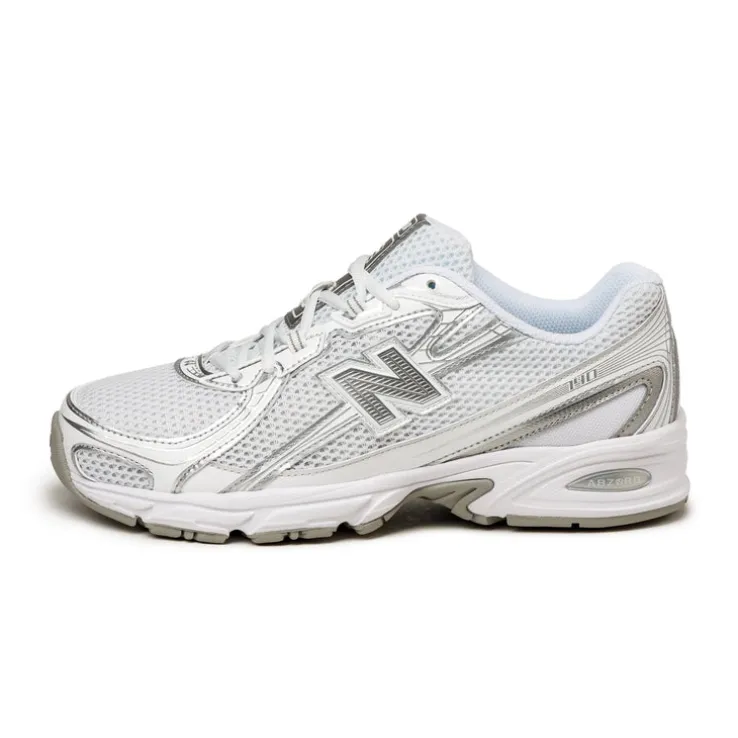 New Balance U740WM2