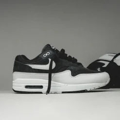 Nike Air Max 1 Essential