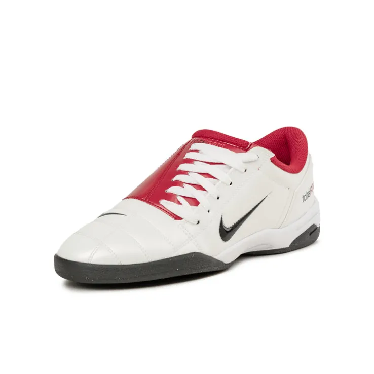 Nike Total 90