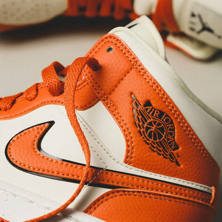Nike Wmns Air Jordan 1 Mid SE *Sport Spice*