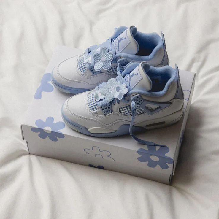 Nike Wmns Air Jordan 4 Retro *Aluminum*