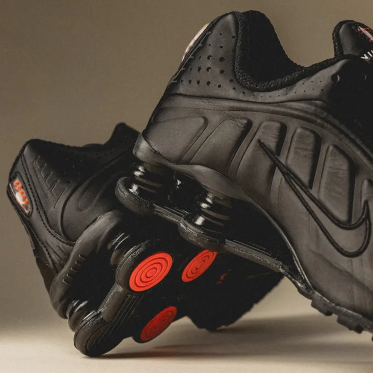 Nike Wmns Shox R4