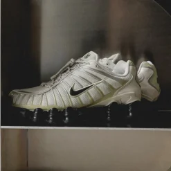 Nike Wmns Shox TL