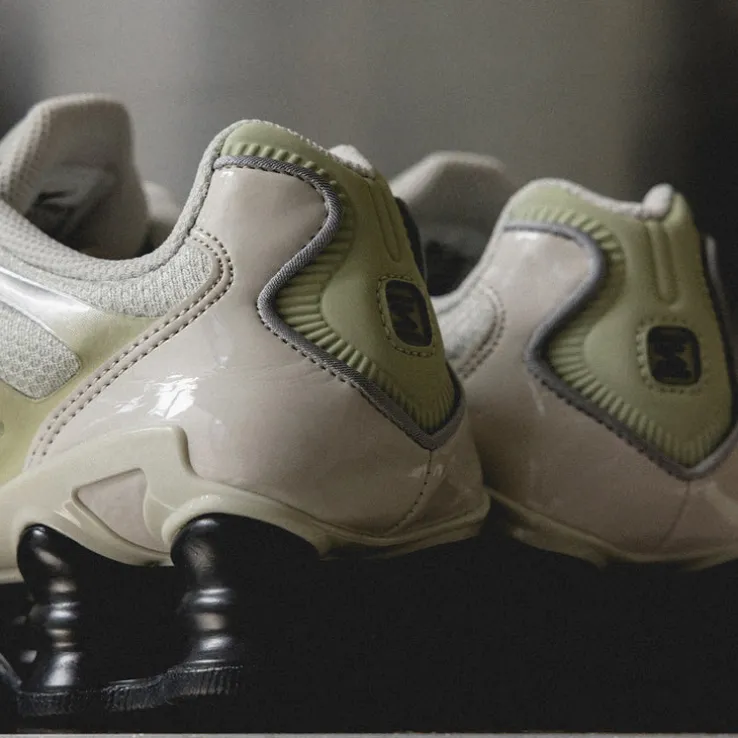 Nike Wmns Shox TL