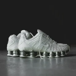 Nike Wmns Shox TL