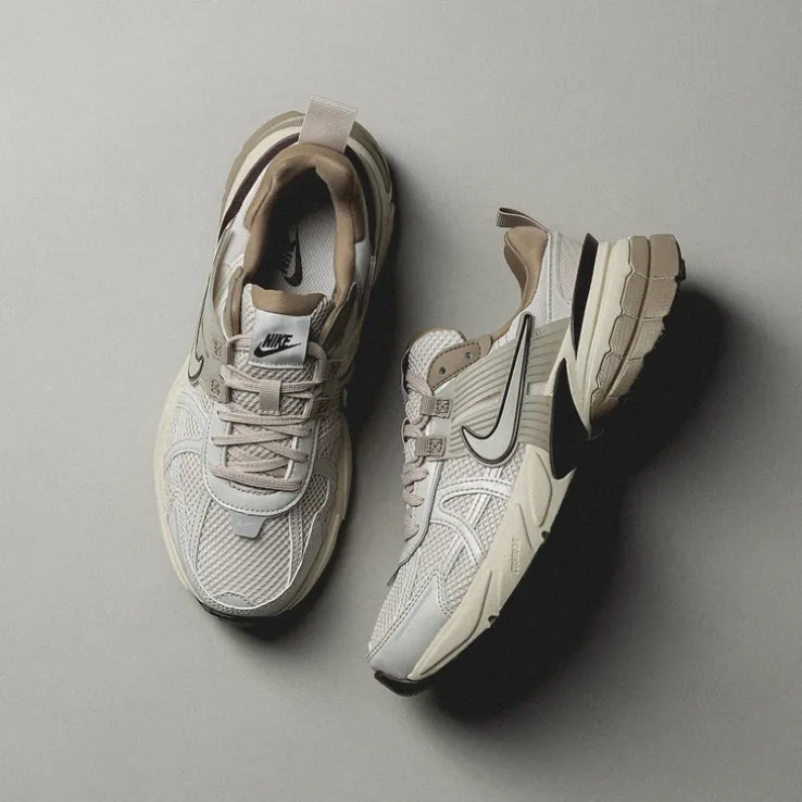 Nike Wmns V2K Run