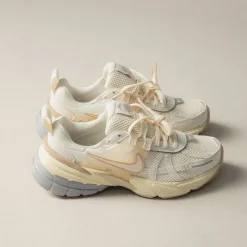 Nike Wmns V2K Run