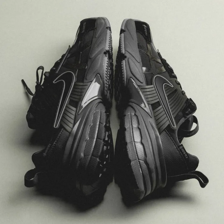 Nike Wmns V2K Run *GTX*