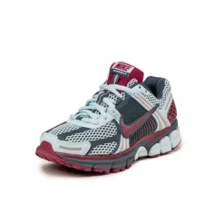 Nike Wmns Zoom Vomero 5