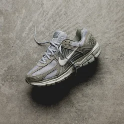 Nike Zoom Vomero 5