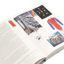 Phaidon Look Good, Feel Good, Play Good: Nike Apparel